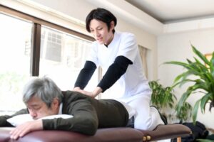 腰痛改善のツボ＆指圧方法